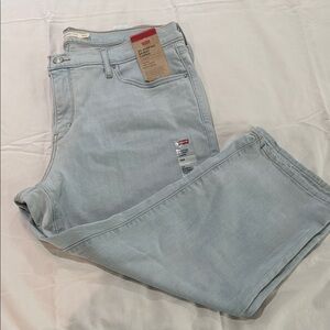 Levi's 311 Shaping Skinny Capri Women's Jeans 18W